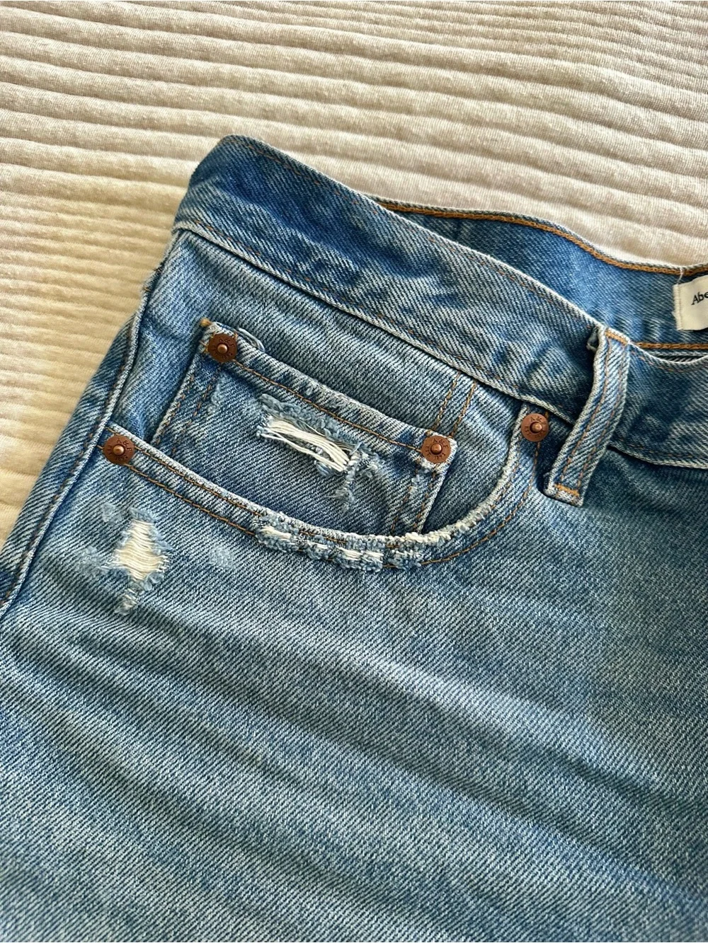 | abercrombie & fitch • the boyfriend short mid rise • size 30 |